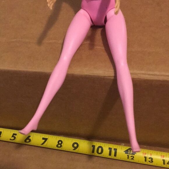 2013 Barbie Doll - Picture 4 of 10